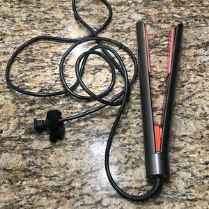 Black and Peach Hair Straightener